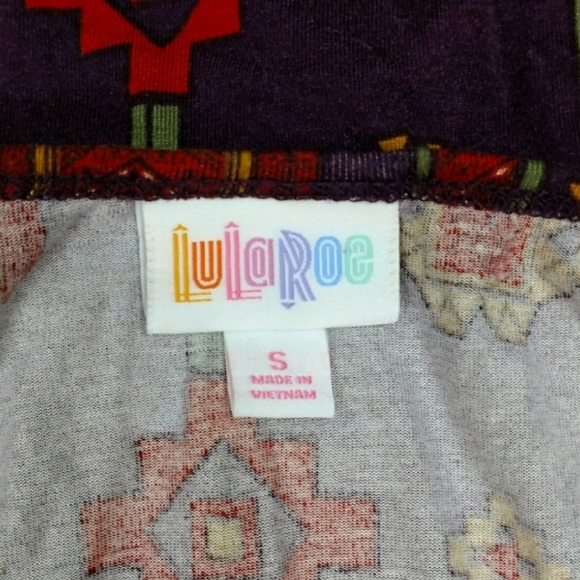 LuLaRoe Aztec Print Top Womens Small - Picture 2 of 2